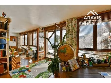 élégant appartement avec jardin privatif et panorama alpin