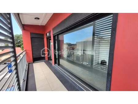 local commercial de 110 m² à l'etang-sale