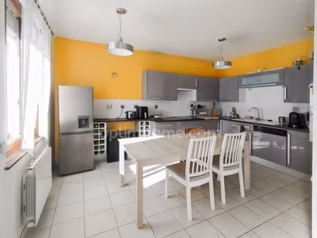 02100 neuville saint-amand - maison individuelle- 2 chambres- cuisine équipée- salle de ba