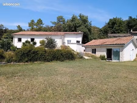 villa avec dépendance habitable