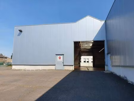 local d'activités à louer