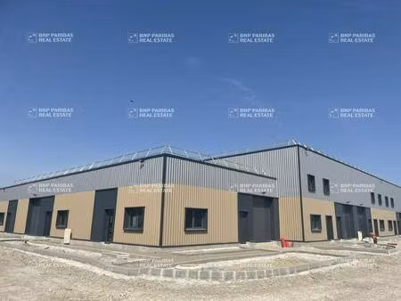 local d'activités à louer