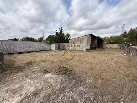 vente dépôt avec hangar et terrain constructible saint affri