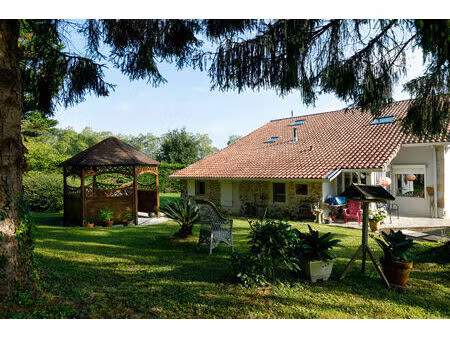 saint lon les mines  maison de caractère