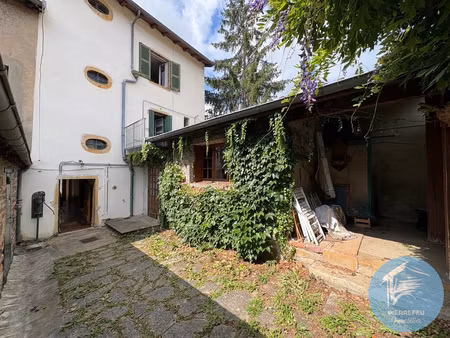 immeuble a renover avec terrasse & jardin