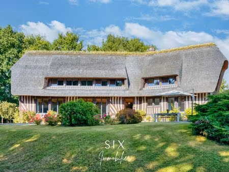 chaumiere normande de 230m² joliment restauree sur 1.1ha