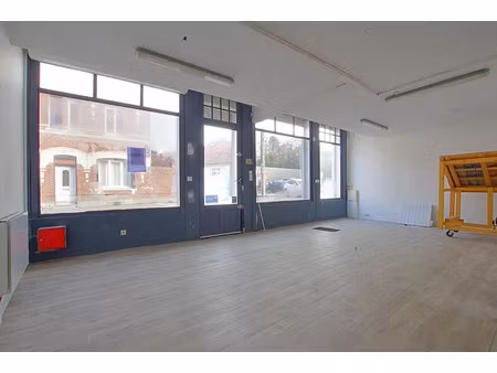 location locaux professionnels 77 m² à roye (80700)  450 €