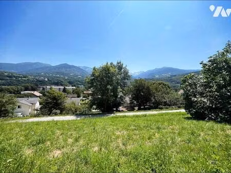 terrain constructible viabilisé à vendre