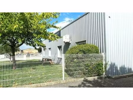 local d'activités à vendre