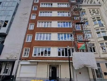 double garage/box en interieur batiment