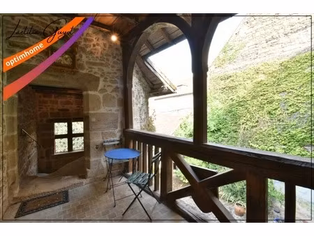 maison de caractère rénovée avec vue sur la prieurale et jardin arboré – souvigny (03210)