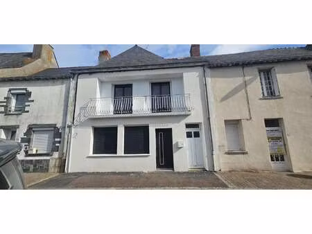 vente maison à saint-julien-de-vouvantes (44670) : à vendre / 150m² saint-julien-de-vouvan