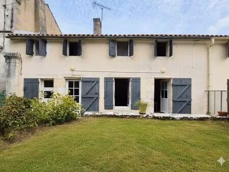 vente maison à tonnay-charente (17430) : à vendre / 107m² tonnay-charente