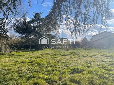 terrain plat  quartier pavillonnaire  libre construction