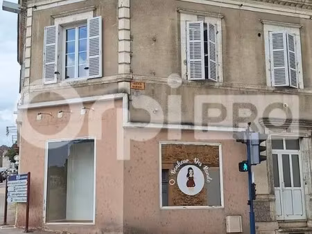 local commercial a louer