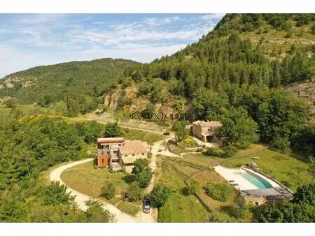 maison de luxe de 25 pièces en vente à teyssières  france