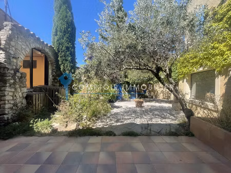 maison de village 7pièce(s) 5chambre(s) 205 m² la garde-adhémar (26700)