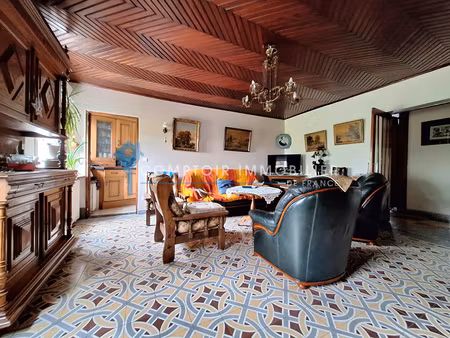 maison de village 7pièce(s) 4chambre(s) 180 m² puylaurens (81700)