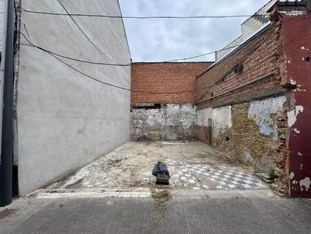 perceel grond met bouwvergunning