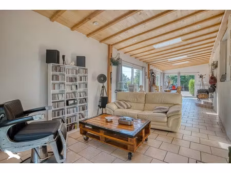 vente maison 4 pièces 117 m² à saint-pierre-d'eyraud (24130)  218 000 €