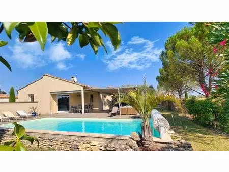 agréable villa contemporaine avec piscine et garage - à 13 km d'uzès