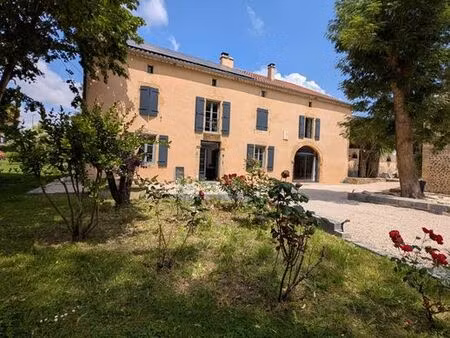 maison de 10 pièces de luxe en vente à izotges  occitanie