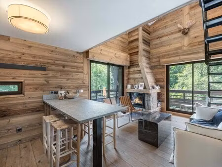 appartement 3 chambres - rochebrune - calme  terrasse et vue dégagée