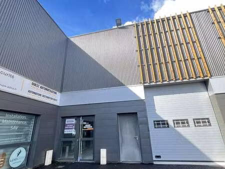 vente bureaux et commerces à pacé (35740) : à vendre / 356m² pacé