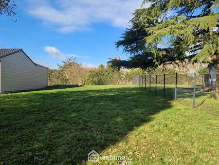 vente terrain à aubigny-les-clouzeaux (85430) : à vendre / 674m² aubigny-les-clouzeaux