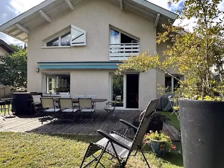 vente maison 6 pièces 203 m² à annecy (74000)  1 140 000 €