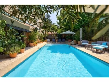 maison de luxe à vendre à saint-bernard