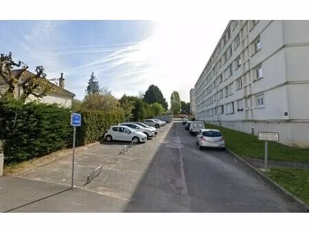 location stationnement  m² t- à tours  66 €