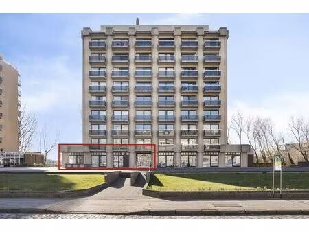 bureau/local commercial à vendre à ostende 136m²