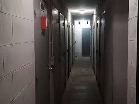 belle cave saine 2m² - montgallet - immeuble standing récent