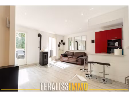 beau et lumineux duplex de 61 m2 sur courdimanche avec une g