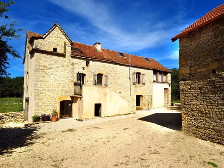 vente maison 5 pièces 130 m² caylus (82160)