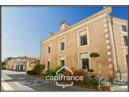 vente immeuble 267 m² neuville-de-poitou (86170)