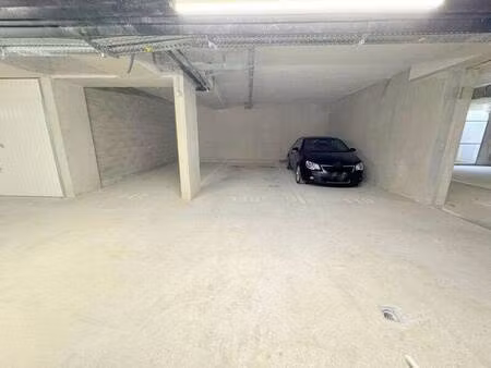 parking à louer