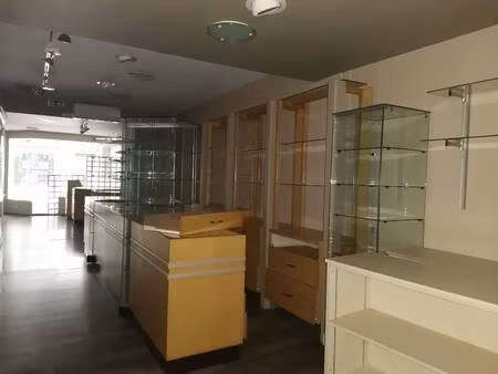 local commercial à louer