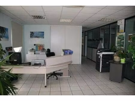 local commercial à louer