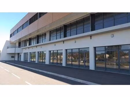 local commercial à louer