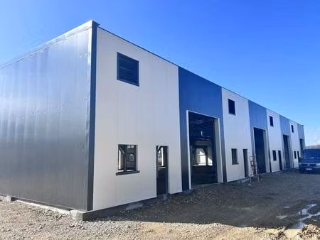 local d'activités à louer