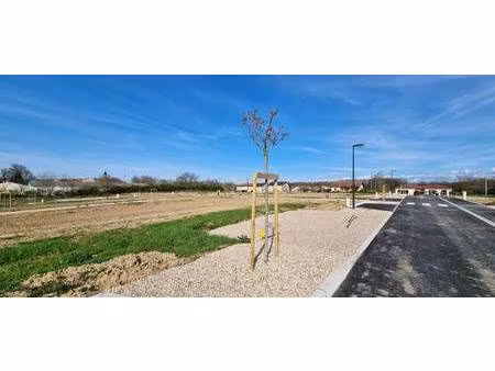 terrain constructible viabilisé à vendre