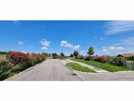 terrain constructible viabilisé à vendre