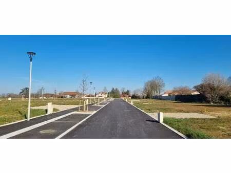 terrain constructible viabilisé à vendre