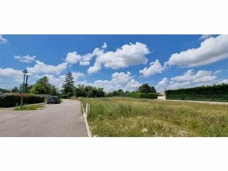 terrain constructible viabilisé à vendre