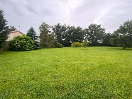 terrain constructible viabilisé à vendre