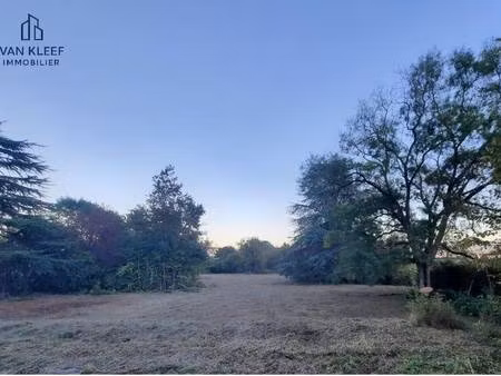 terrain constructible viabilisé à vendre