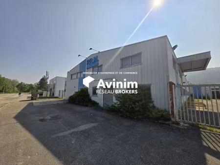 local d'activités à vendre