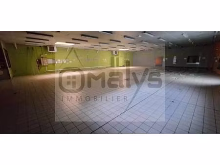 local commercial à vendre